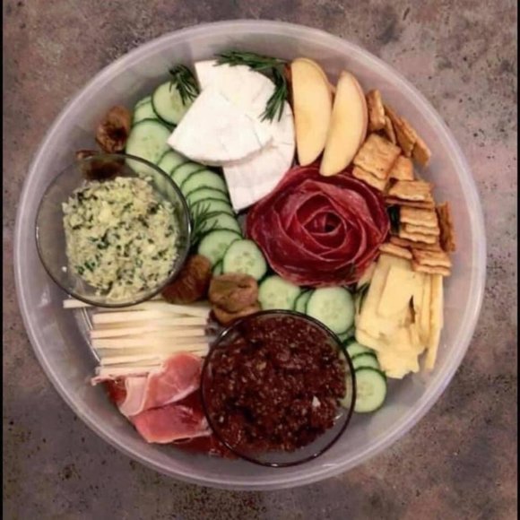 COPY - Tupperware Round Container - Picture 6 of 15